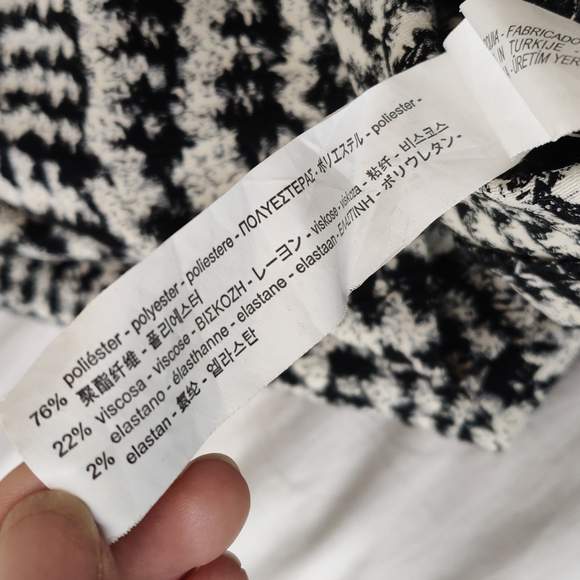 Zara plaid mini dress with cool bell sleeves - Picture 6 of 7